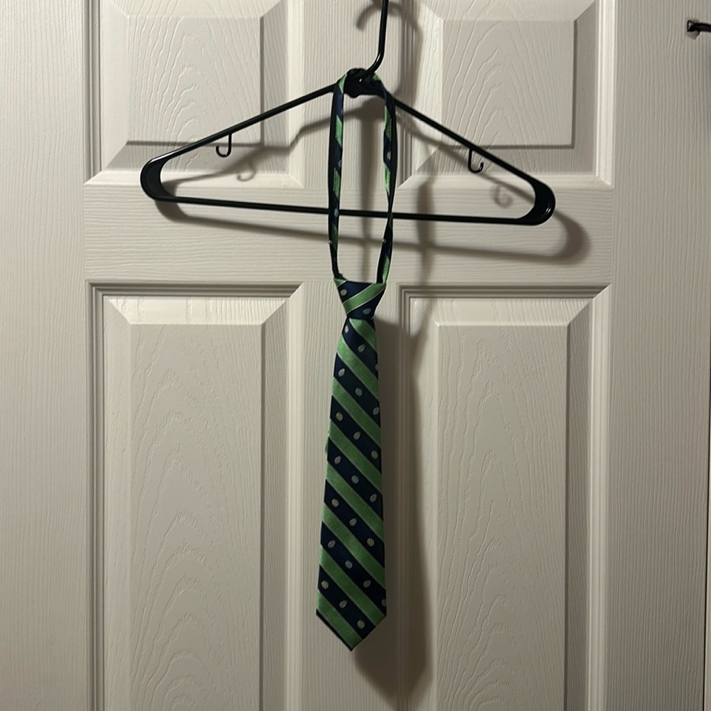 Boys adjustable tie